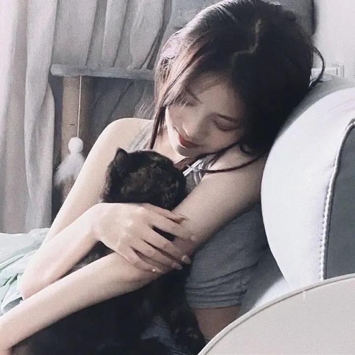 校草是女生